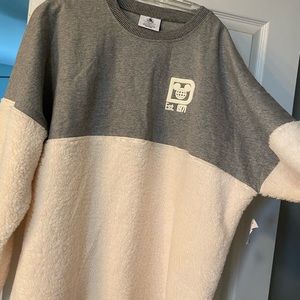Xl Disney World Spirit Jersey.